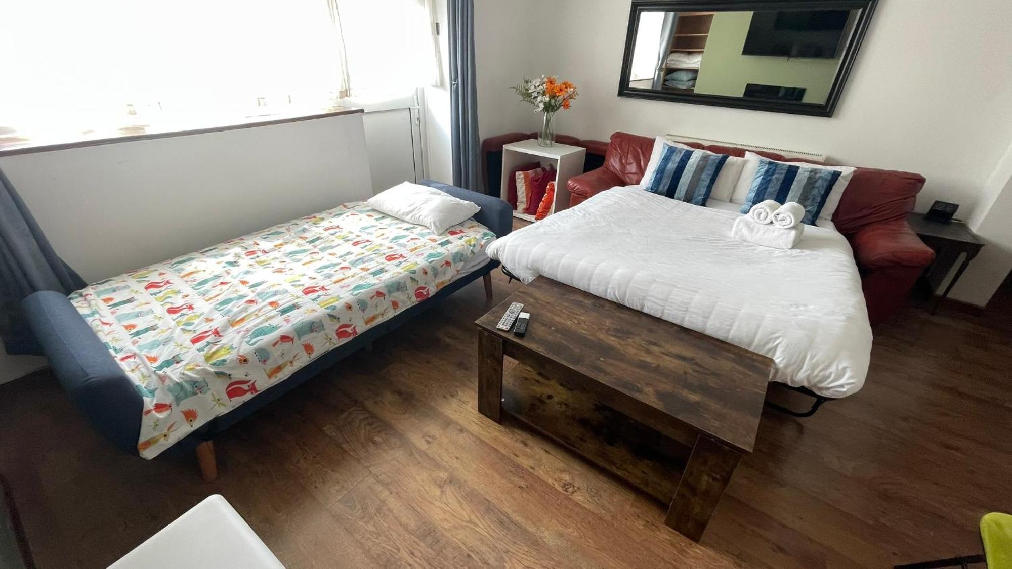 2 Bedrooms 2 Stations ロンドン エクステリア 写真