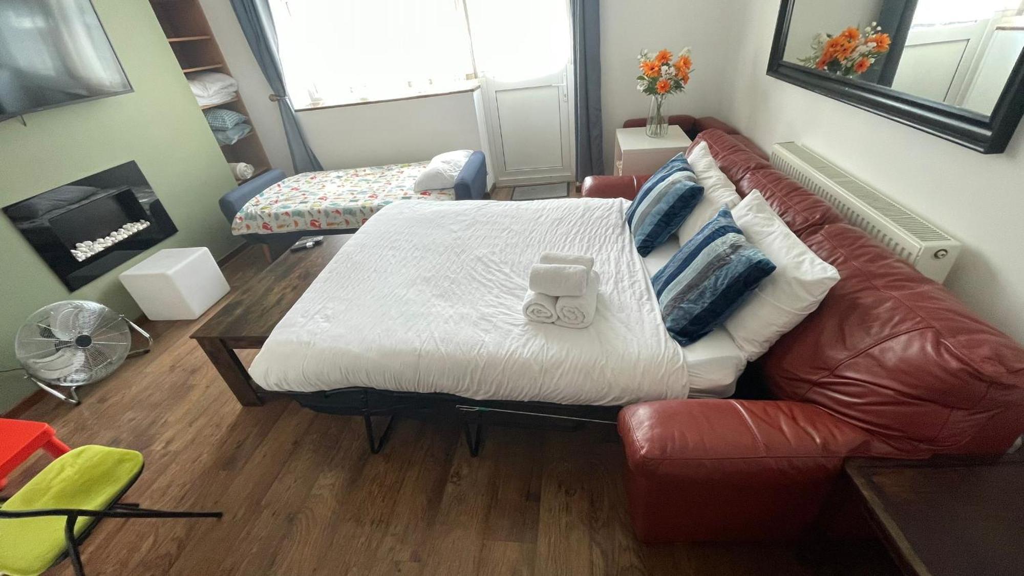 2 Bedrooms 2 Stations ロンドン エクステリア 写真